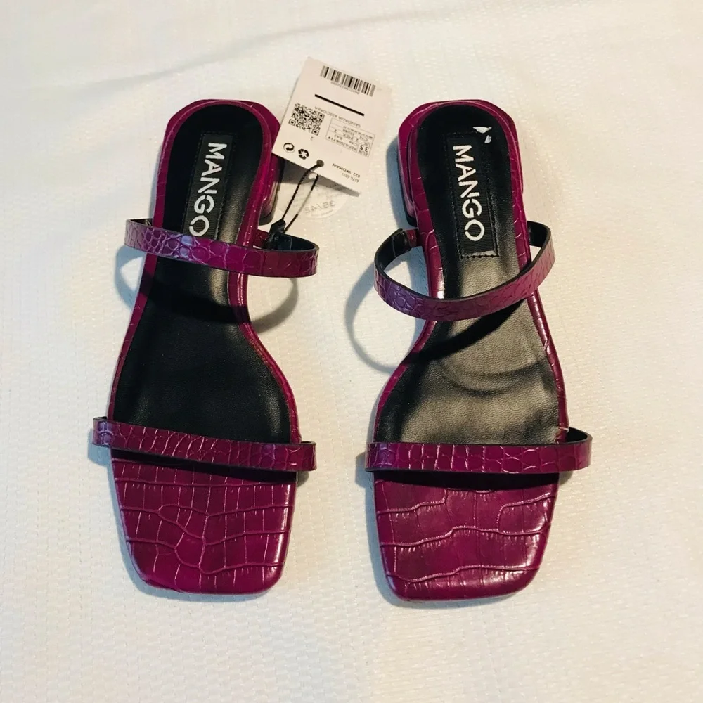 Mango‎ sandals